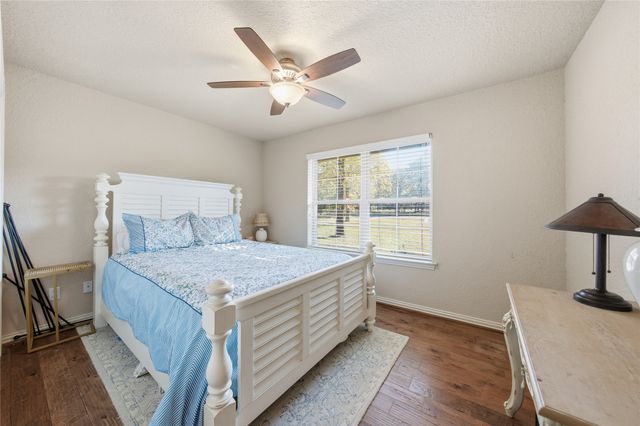 6910 Fm 2494, Athens, TX 75751