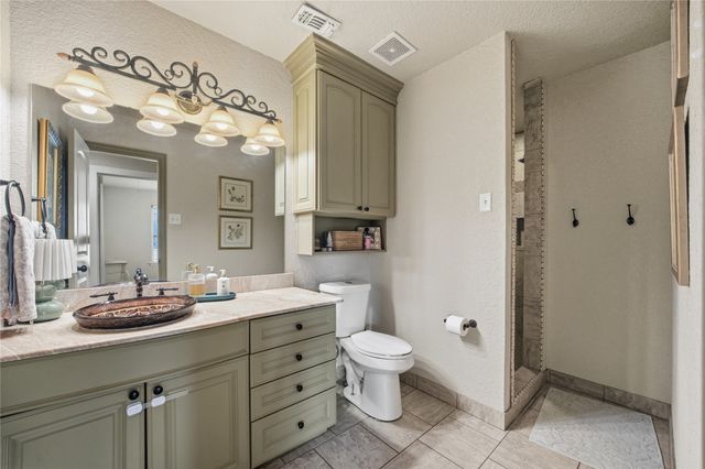 6910 Fm 2494, Athens, TX 75751