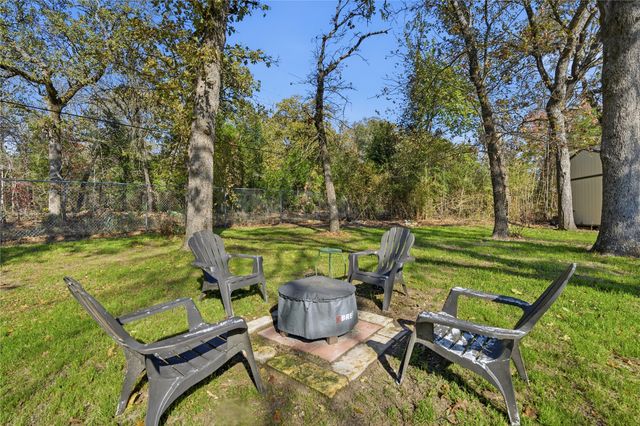 6910 Fm 2494, Athens, TX 75751