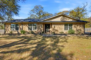 6910 Fm 2494, Athens, TX 75751