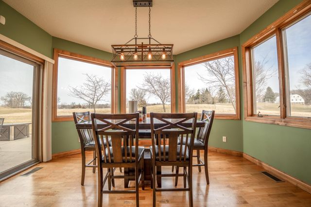 294 57th Avenue NE, Willmar, MN 56201