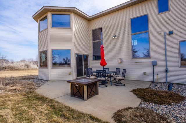 294 57th Avenue NE, Willmar, MN 56201