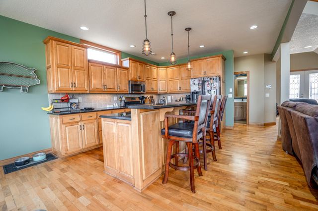 294 57th Avenue NE, Willmar, MN 56201