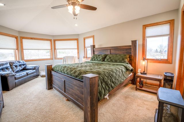 294 57th Avenue NE, Willmar, MN 56201