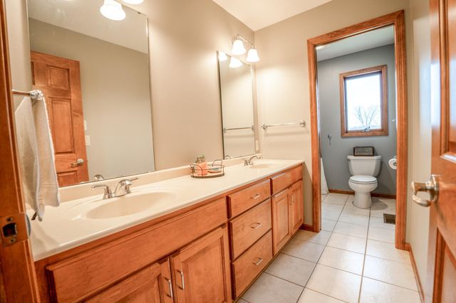 294 57th Avenue NE, Willmar, MN 56201