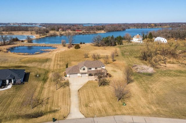 294 57th Avenue NE, Willmar, MN 56201