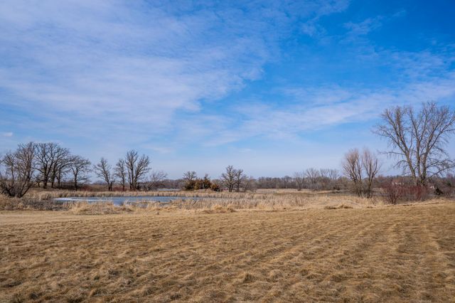 294 57th Avenue NE, Willmar, MN 56201