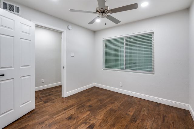 5444 Gaston Avenue 202, Dallas, TX 75214