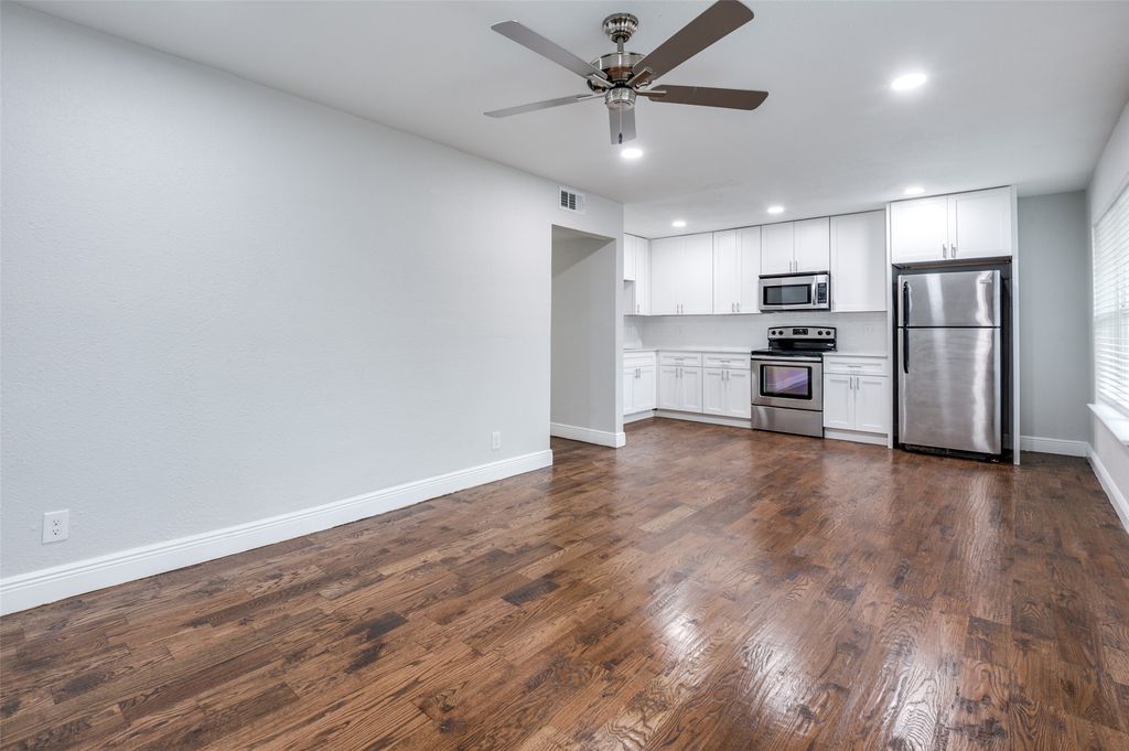 5444 Gaston Avenue 202, Dallas, TX 75214