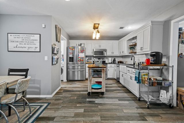 103 Centerview Court, Searcy, AR 72143