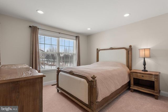 4127 CRESCENT DR, Chester Springs, PA 19425