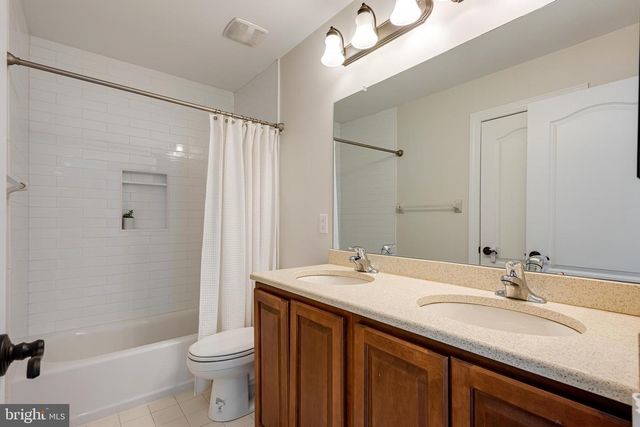 4127 CRESCENT DR, Chester Springs, PA 19425