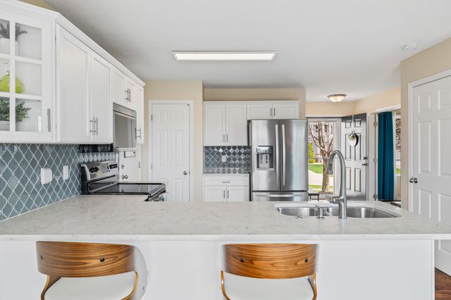 4506 146th Street, Urbandale, IA 50323