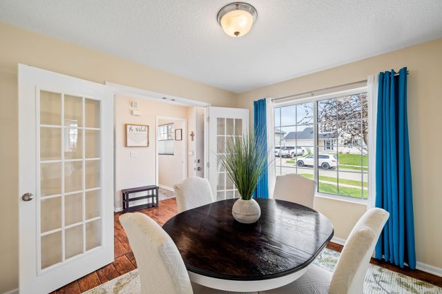 4506 146th Street, Urbandale, IA 50323