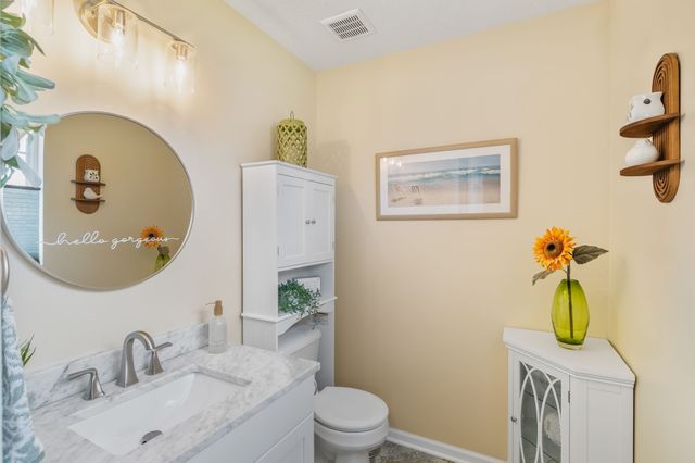 4506 146th Street, Urbandale, IA 50323