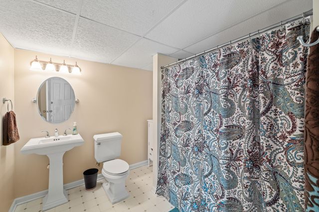 4506 146th Street, Urbandale, IA 50323