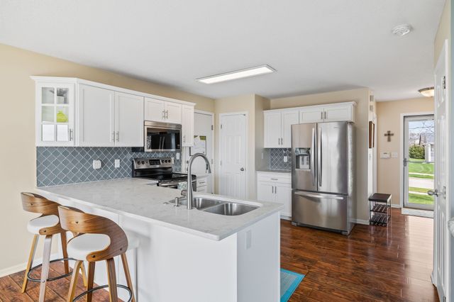 4506 146th Street, Urbandale, IA 50323