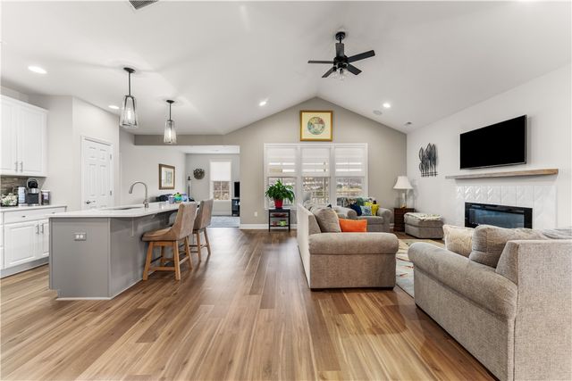 317 Anthem Way, Cecil, PA 15317