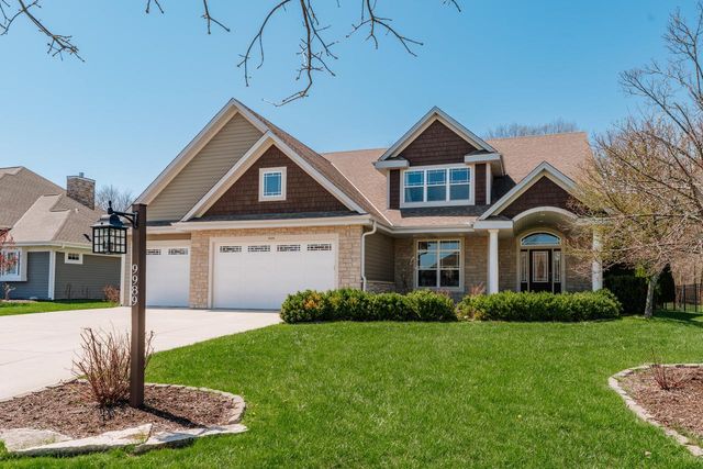 9989 31st STREET, Franklin, WI 53132