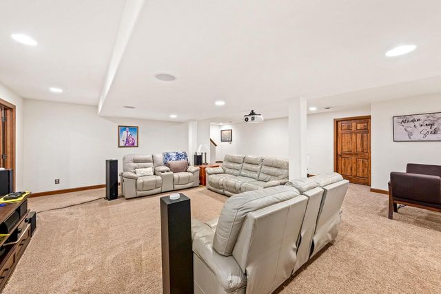 9989 31st STREET, Franklin, WI 53132