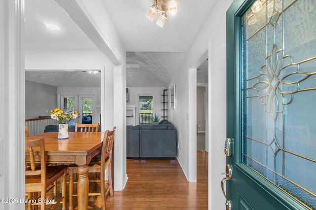 481 Meadow Lake Dr, Taylorsville, KY 40071