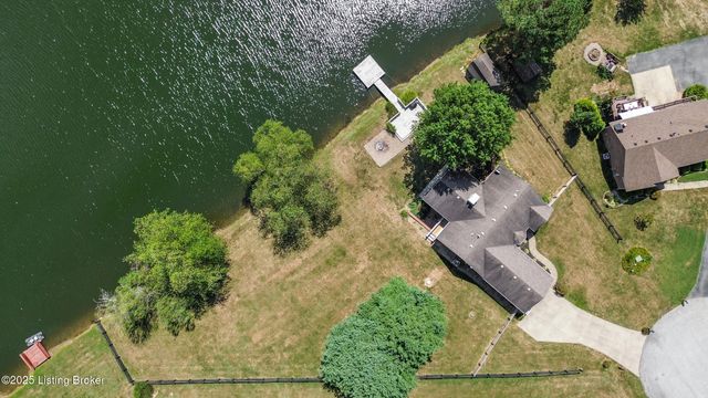 481 Meadow Lake Dr, Taylorsville, KY 40071