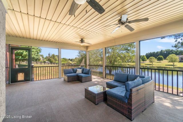 481 Meadow Lake Dr, Taylorsville, KY 40071