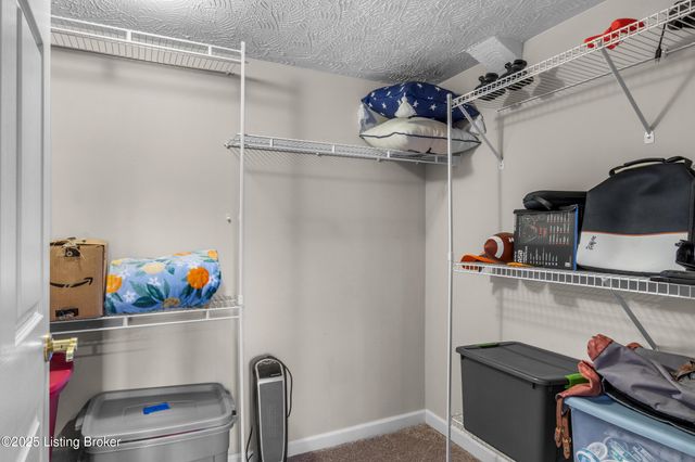 481 Meadow Lake Dr, Taylorsville, KY 40071