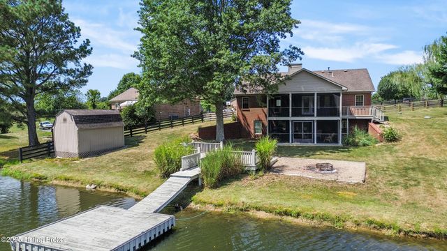 481 Meadow Lake Dr, Taylorsville, KY 40071