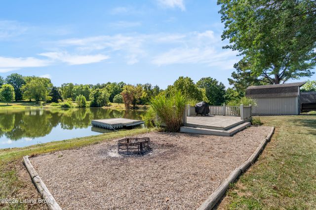 481 Meadow Lake Dr, Taylorsville, KY 40071