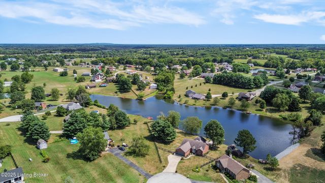 481 Meadow Lake Dr, Taylorsville, KY 40071