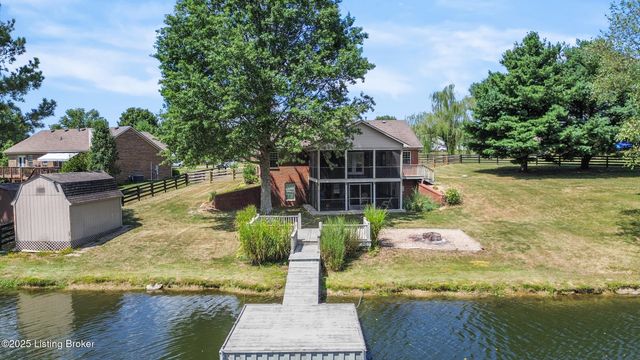 481 Meadow Lake Dr, Taylorsville, KY 40071
