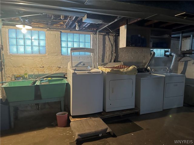 28 Paul Place, Buffalo, NY 14210