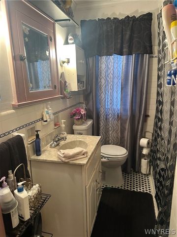 28 Paul Place, Buffalo, NY 14210