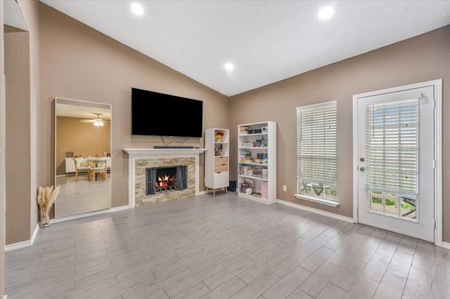8600 Coppertowne Lane 501, Dallas, TX 75243