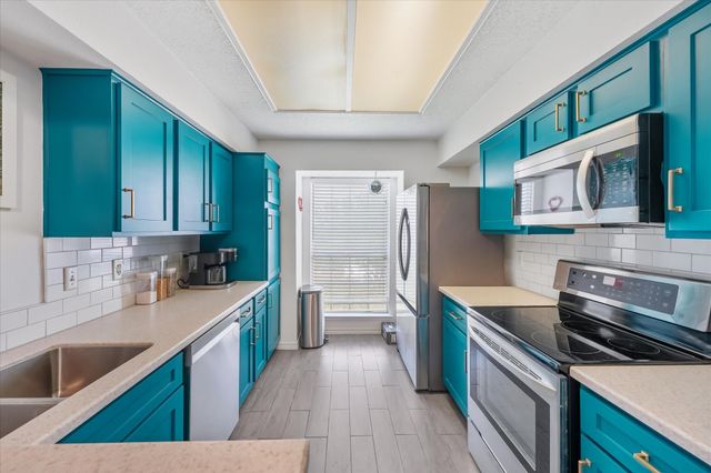 8600 Coppertowne Lane 501, Dallas, TX 75243