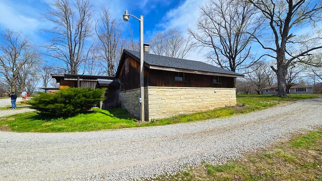 15019 N Illnois Hwy 37, Mt Vernon, IL 62864