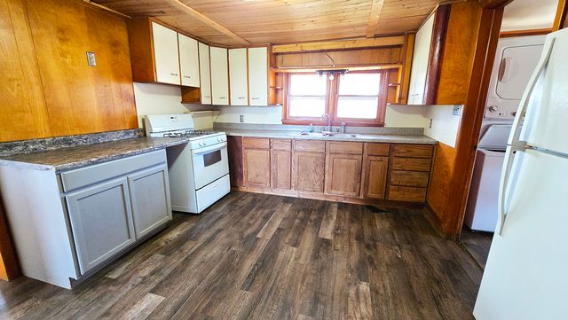 15019 N Illnois Hwy 37, Mt Vernon, IL 62864