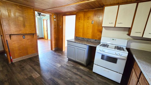 15019 N Illnois Hwy 37, Mt Vernon, IL 62864