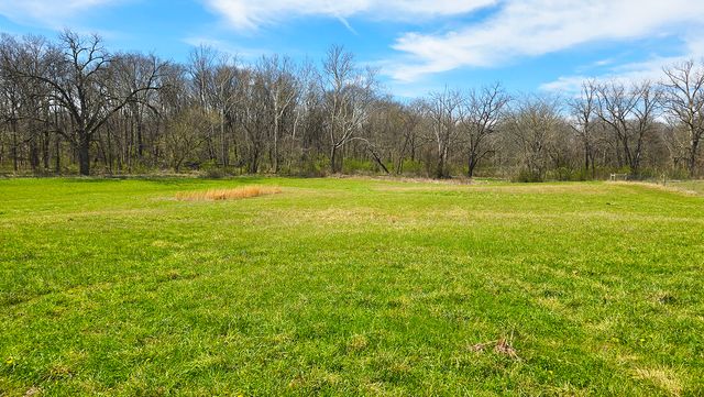 15019 N Illnois Hwy 37, Mt Vernon, IL 62864