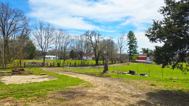 15019 N Illnois Hwy 37, Mt Vernon, IL 62864