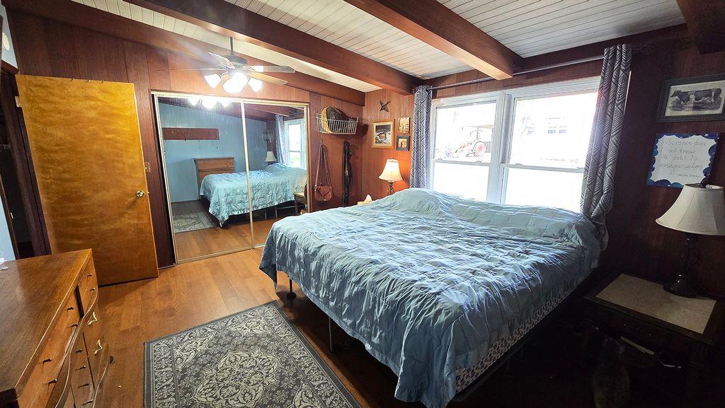 Image 35 of property listing at 15019 N Illnois Hwy 37, Mt Vernon, IL 62864