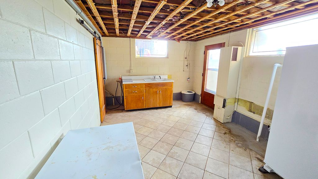 Image 39 of property listing at 15019 N Illnois Hwy 37, Mt Vernon, IL 62864