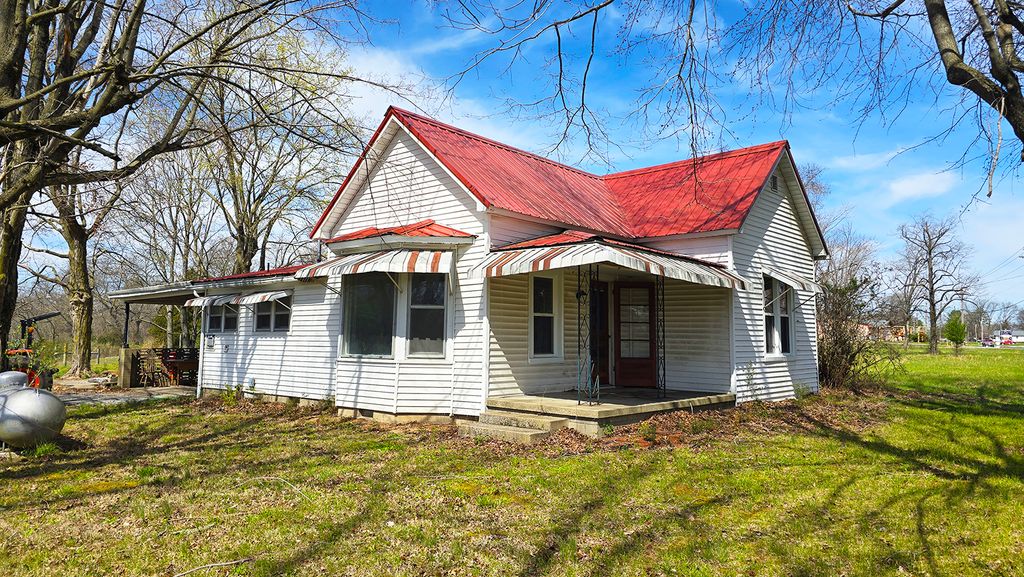 Image 45 of property listing at 15019 N Illnois Hwy 37, Mt Vernon, IL 62864