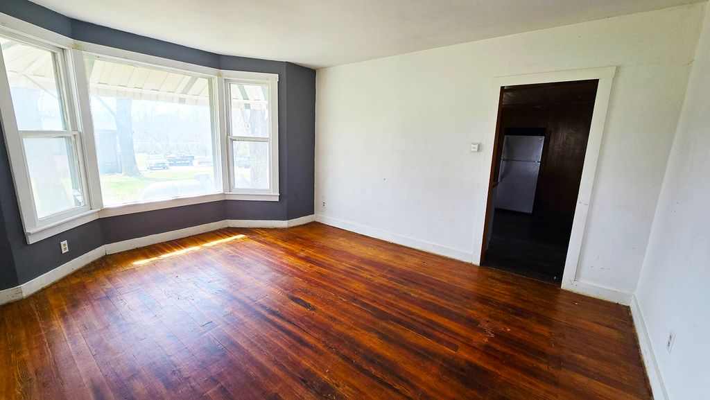 Image 47 of property listing at 15019 N Illnois Hwy 37, Mt Vernon, IL 62864