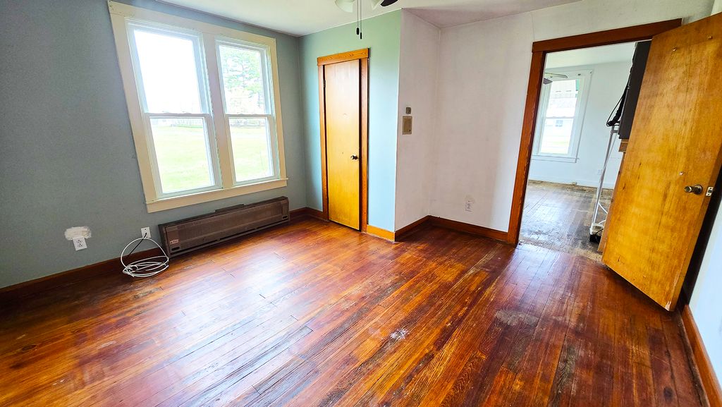 Image 50 of property listing at 15019 N Illnois Hwy 37, Mt Vernon, IL 62864