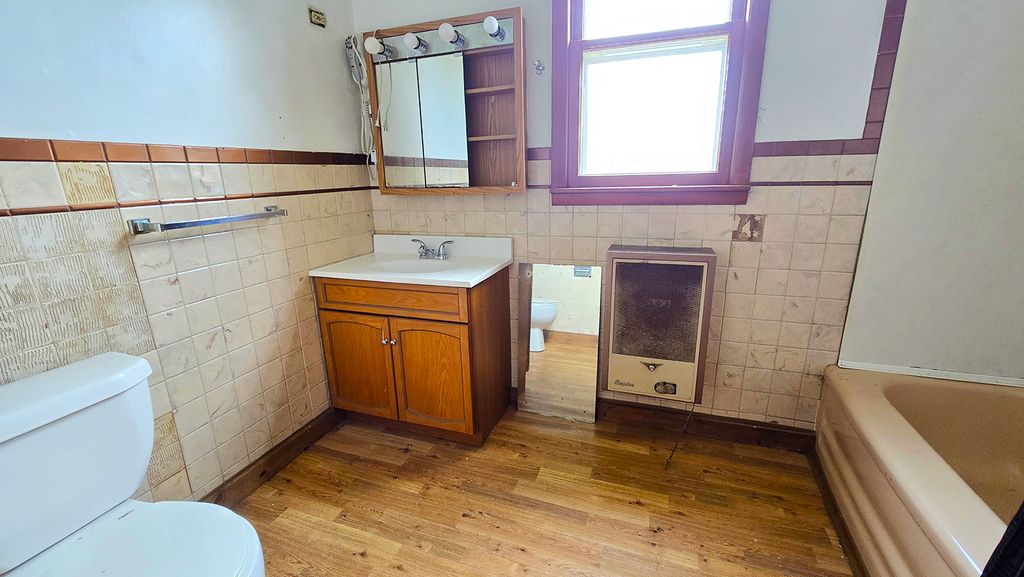 Image 53 of property listing at 15019 N Illnois Hwy 37, Mt Vernon, IL 62864