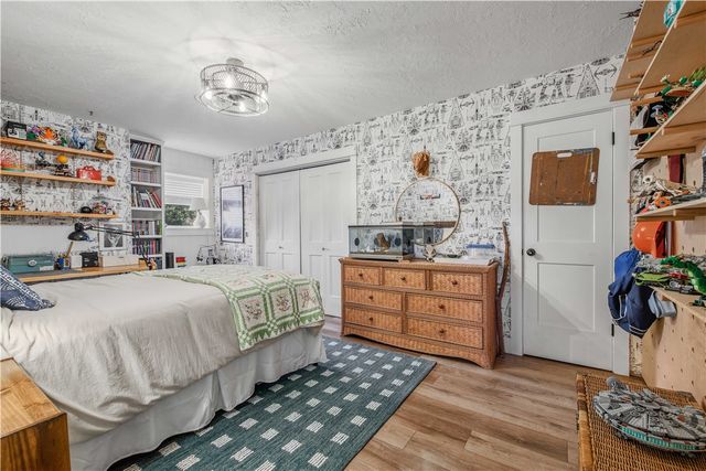 3711 Sunnybrook Lane, Bryan, TX 77802