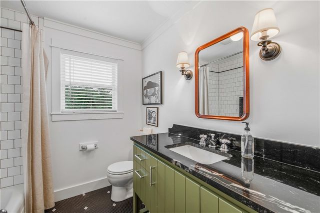 3711 Sunnybrook Lane, Bryan, TX 77802