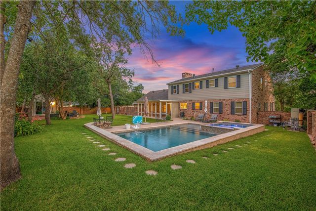 3711 Sunnybrook Lane, Bryan, TX 77802